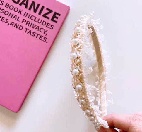 Headband with Floral Lace Decoration